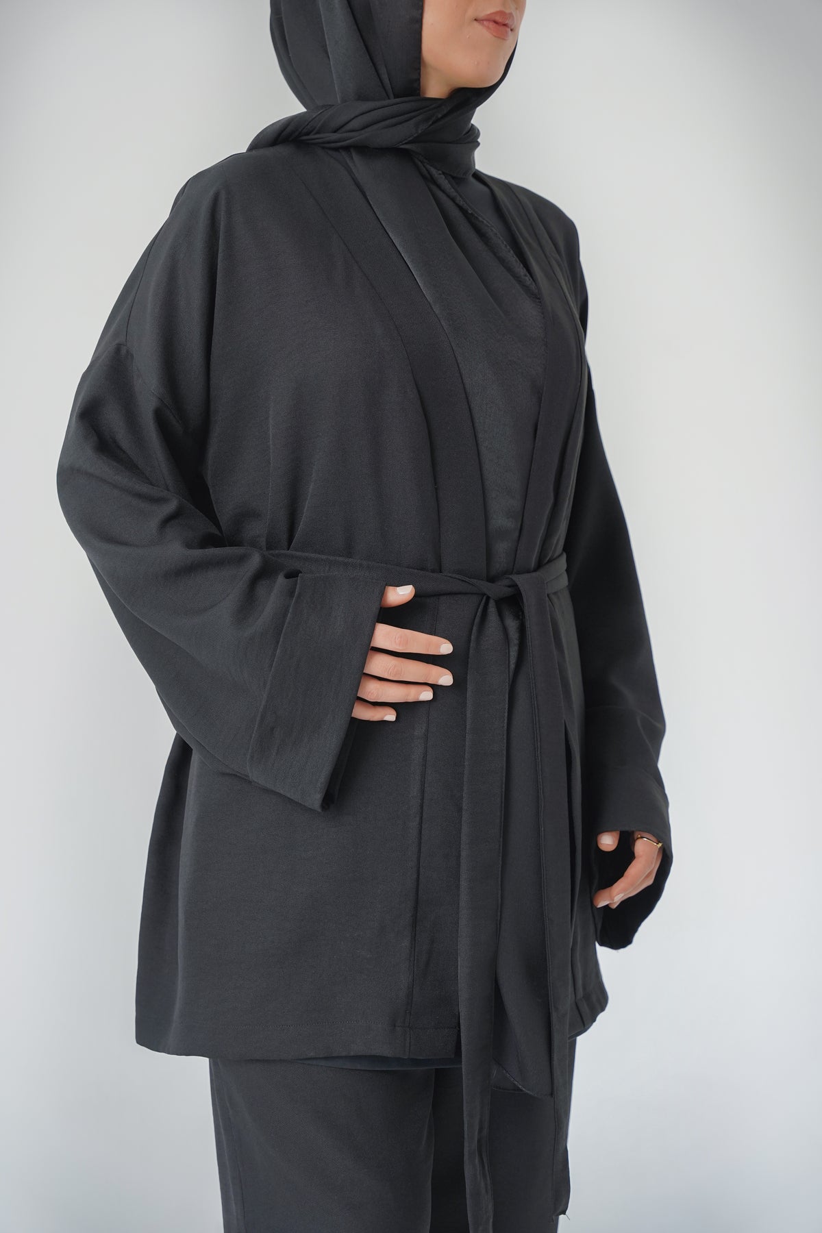 Nisaje Top & Bottom Set – Black