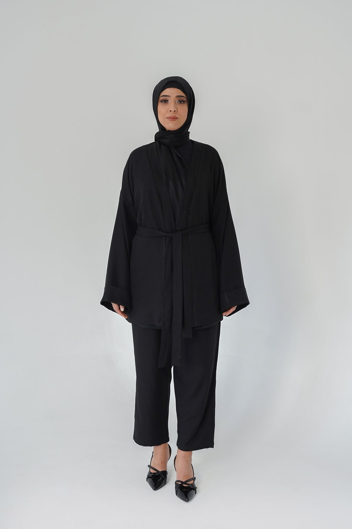 Nisaje Top & Bottom Set – Black