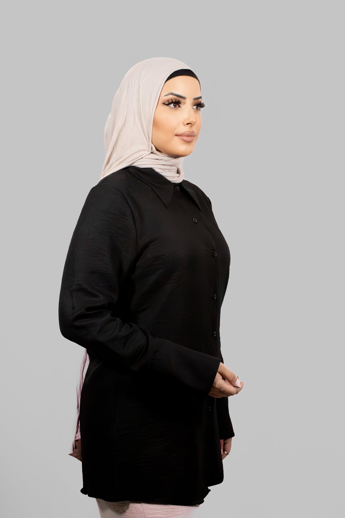 Fitted Waist Shirt – Black